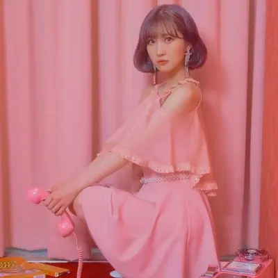 Kaede Hashimoto (橋本楓), known as Izumi Sara (이즈미 사라)